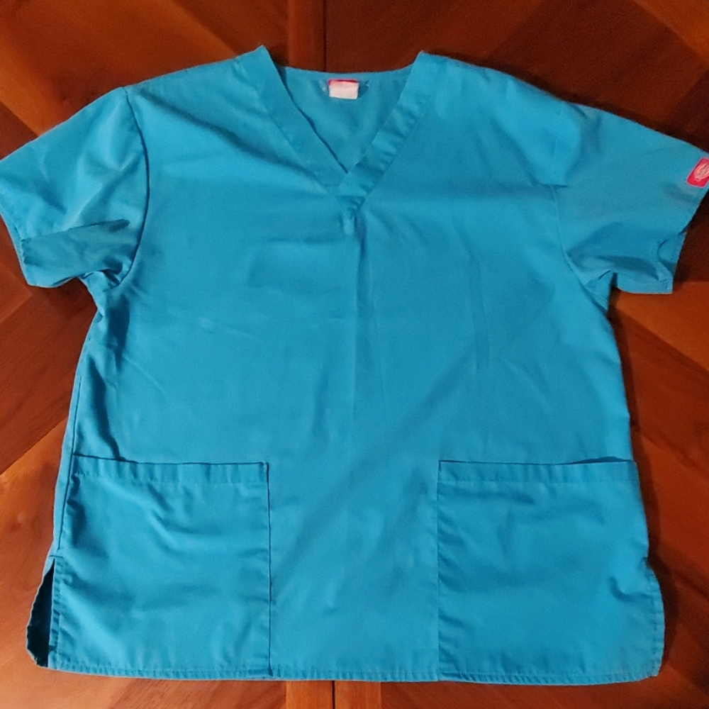 Scrub top